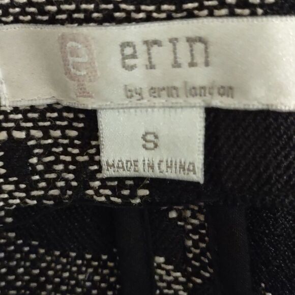 Erin Women's size S white black‎ rose floral open unlined jacket - Picture 5 of 10